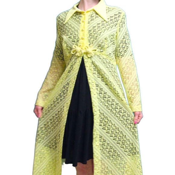 Yellow vintage cut out duster maxi length with front snaps and bow with collar - Picture 1 of 15